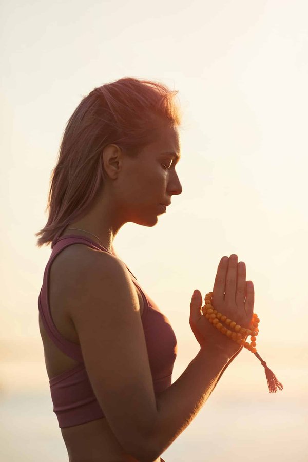 Comment la méditation peut-elle être utilisée pour gérer le stress lié au diagnostic de cancer ?