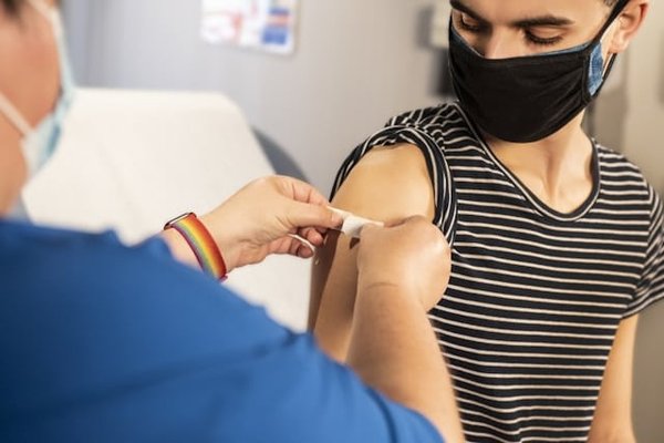 Quels sont les nouveaux traitements disponibles pour la myasthénie grave?